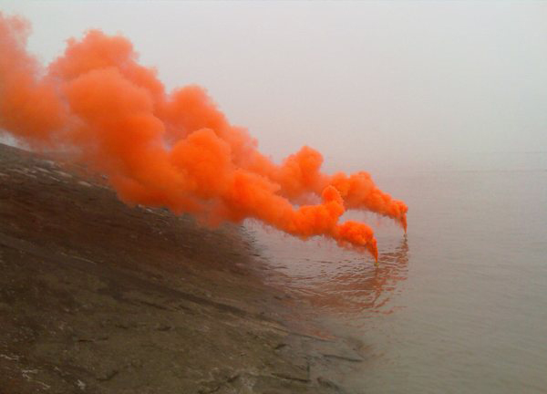 0f267f2e5d4f3f9e6f16bd8ff2372f07_Application-of-marine-orange-smoke-signal.jpg 0f267f2e5d4f3f9e6f16bd8ff2372f07_Application-of-marine-orange-smoke-signal.jpg